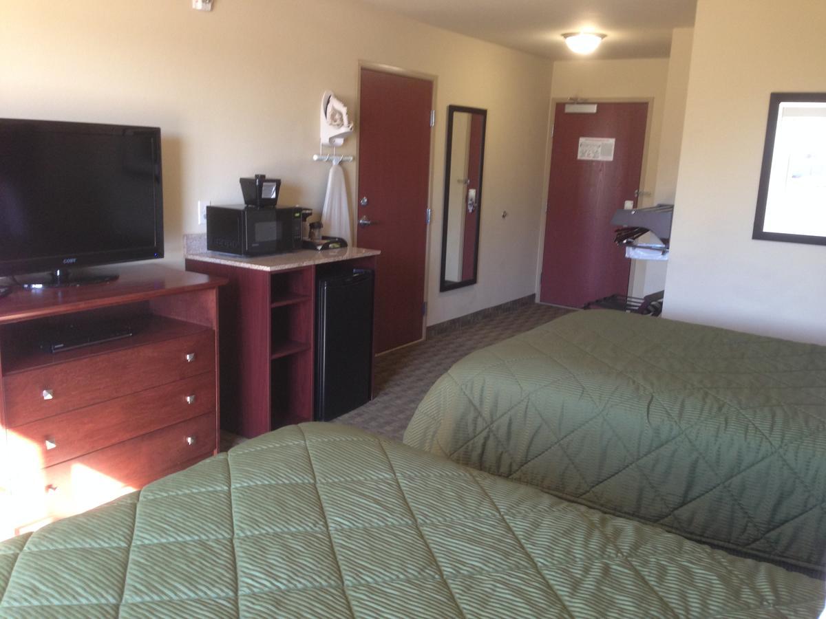 Cobblestone Inn And Suites - Anthony, Ks エクステリア 写真